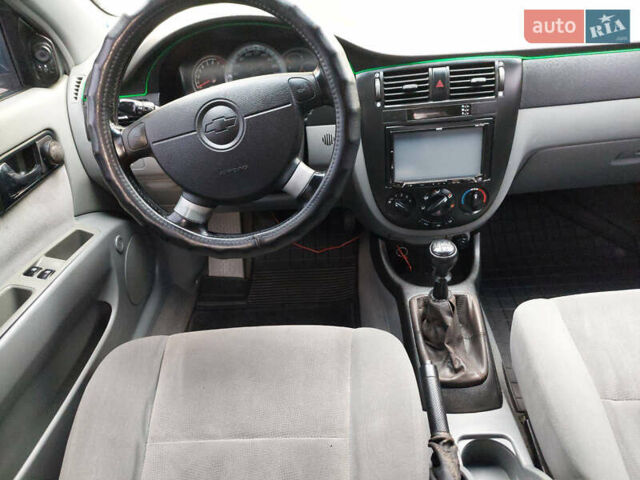 Синий Шевроле Лачетти, объемом двигателя 1.8 л и пробегом 190 тыс. км за 4300 $, фото 13 на Automoto.ua