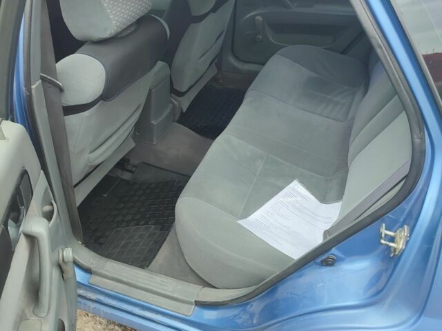 Синий Шевроле Лачетти, объемом двигателя 1.8 л и пробегом 288 тыс. км за 3700 $, фото 3 на Automoto.ua