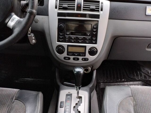 Синий Шевроле Лачетти, объемом двигателя 1.8 л и пробегом 321 тыс. км за 3100 $, фото 6 на Automoto.ua