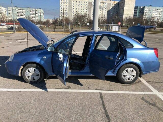 Синий Шевроле Лачетти, объемом двигателя 0.16 л и пробегом 190 тыс. км за 4200 $, фото 9 на Automoto.ua