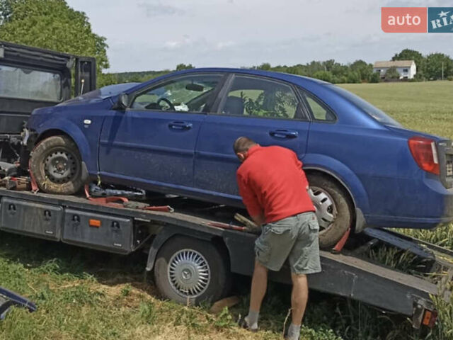 Синий Шевроле Лачетти, объемом двигателя 1.6 л и пробегом 160 тыс. км за 1190 $, фото 4 на Automoto.ua