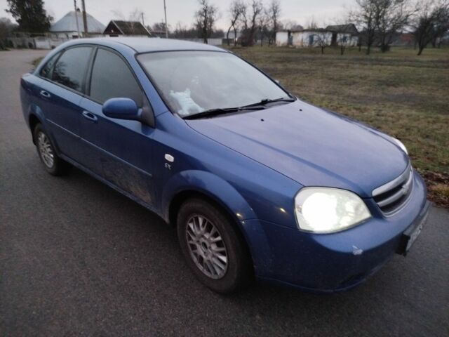 Синий Шевроле Лачетти, объемом двигателя 1.8 л и пробегом 260 тыс. км за 4500 $, фото 4 на Automoto.ua