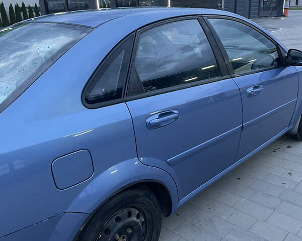 Синий Шевроле Лачетти, объемом двигателя 1.6 л и пробегом 198 тыс. км за 3300 $, фото 9 на Automoto.ua