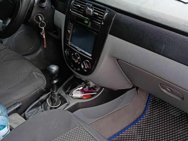 Синий Шевроле Лачетти, объемом двигателя 1.6 л и пробегом 306 тыс. км за 3553 $, фото 6 на Automoto.ua