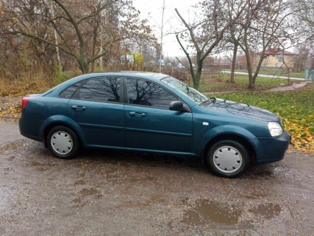 Синий Шевроле Лачетти, объемом двигателя 1.6 л и пробегом 230 тыс. км за 3200 $, фото 1 на Automoto.ua