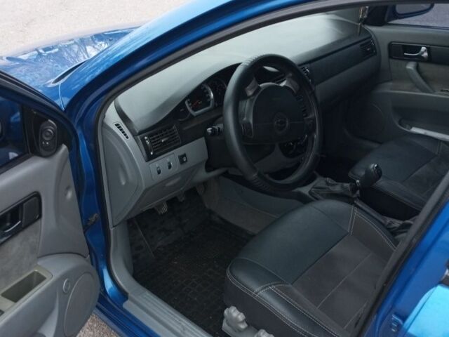 Синий Шевроле Лачетти, объемом двигателя 0 л и пробегом 220 тыс. км за 5700 $, фото 7 на Automoto.ua