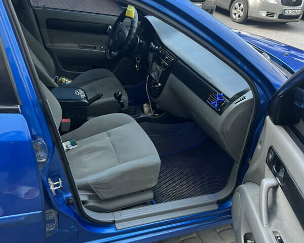 Синий Шевроле Лачетти, объемом двигателя 1.8 л и пробегом 237 тыс. км за 4600 $, фото 7 на Automoto.ua