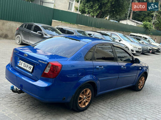 Синий Шевроле Лачетти, объемом двигателя 1.8 л и пробегом 237 тыс. км за 4600 $, фото 5 на Automoto.ua