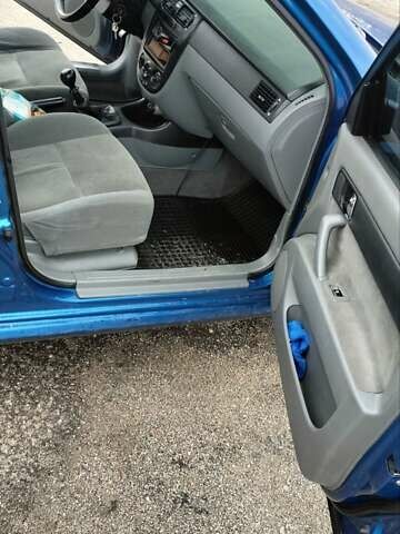 Синий Шевроле Лачетти, объемом двигателя 1.8 л и пробегом 349 тыс. км за 4600 $, фото 22 на Automoto.ua