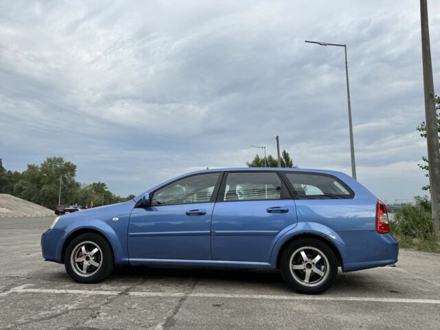 Синий Шевроле Лачетти, объемом двигателя 1.8 л и пробегом 280 тыс. км за 3099 $, фото 1 на Automoto.ua