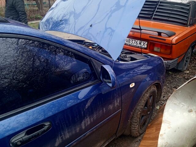 Синий Шевроле Лачетти, объемом двигателя 1.8 л и пробегом 276 тыс. км за 2500 $, фото 6 на Automoto.ua