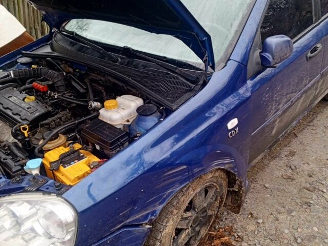 Синий Шевроле Лачетти, объемом двигателя 1.8 л и пробегом 276 тыс. км за 2500 $, фото 8 на Automoto.ua