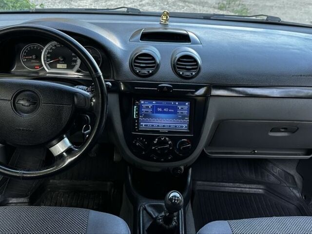 Синій Шевроле Лачетті, об'ємом двигуна 1.8 л та пробігом 280 тис. км за 4999 $, фото 9 на Automoto.ua