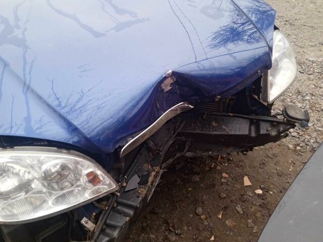 Синий Шевроле Лачетти, объемом двигателя 1.8 л и пробегом 276 тыс. км за 2500 $, фото 3 на Automoto.ua