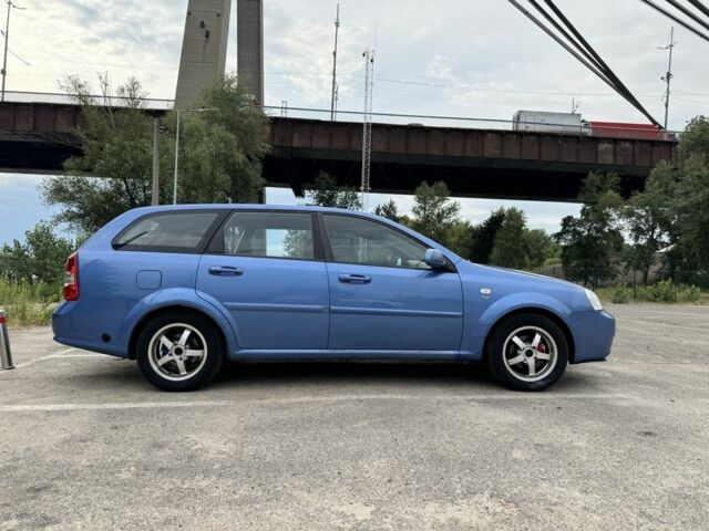 Синий Шевроле Лачетти, объемом двигателя 1.8 л и пробегом 280 тыс. км за 3099 $, фото 2 на Automoto.ua