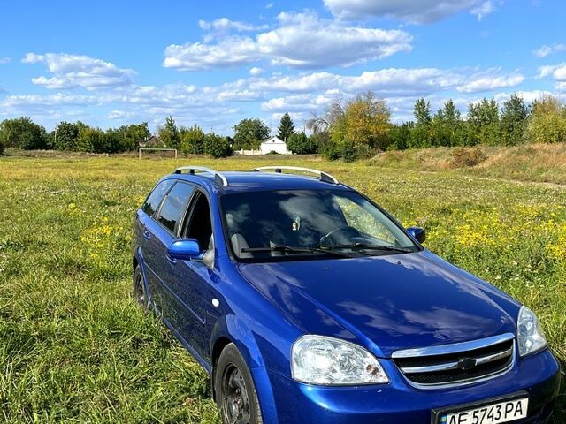 Синий Шевроле Лачетти, объемом двигателя 1.6 л и пробегом 300 тыс. км за 3600 $, фото 1 на Automoto.ua
