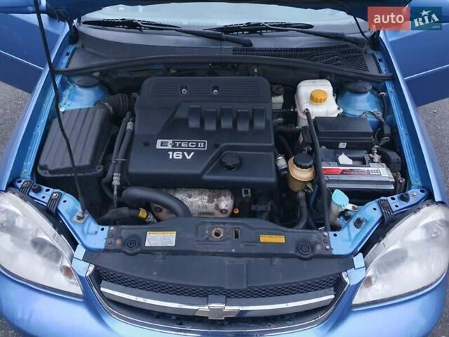 Синий Шевроле Лачетти, объемом двигателя 1.6 л и пробегом 250 тыс. км за 2999 $, фото 14 на Automoto.ua