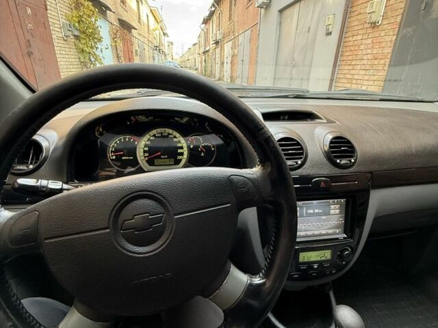 Синий Шевроле Лачетти, объемом двигателя 1.8 л и пробегом 350 тыс. км за 3500 $, фото 1 на Automoto.ua