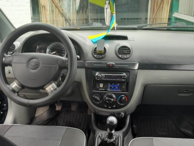 Синий Шевроле Лачетти, объемом двигателя 1.8 л и пробегом 116 тыс. км за 5600 $, фото 3 на Automoto.ua