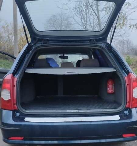 Синий Шевроле Лачетти, объемом двигателя 1.6 л и пробегом 239 тыс. км за 3700 $, фото 9 на Automoto.ua