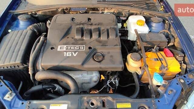 Синий Шевроле Лачетти, объемом двигателя 1.6 л и пробегом 233 тыс. км за 5200 $, фото 5 на Automoto.ua