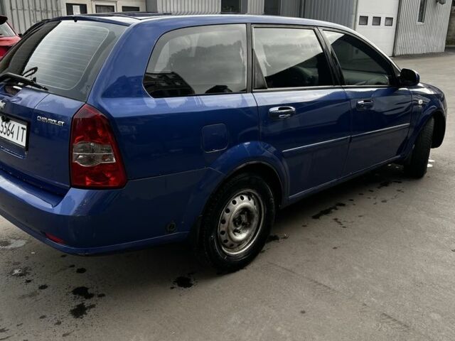 Синий Шевроле Лачетти, объемом двигателя 1.8 л и пробегом 200 тыс. км за 3990 $, фото 5 на Automoto.ua