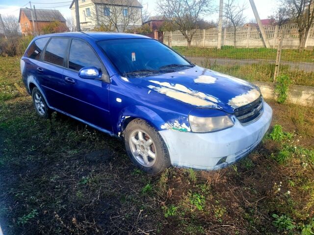 Синий Шевроле Лачетти, объемом двигателя 1.6 л и пробегом 320 тыс. км за 2100 $, фото 1 на Automoto.ua