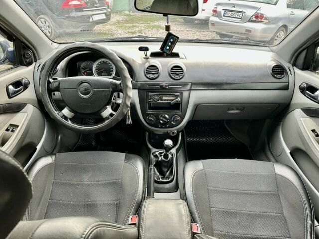 Синій Шевроле Лачетті, об'ємом двигуна 1.8 л та пробігом 184 тис. км за 4400 $, фото 16 на Automoto.ua