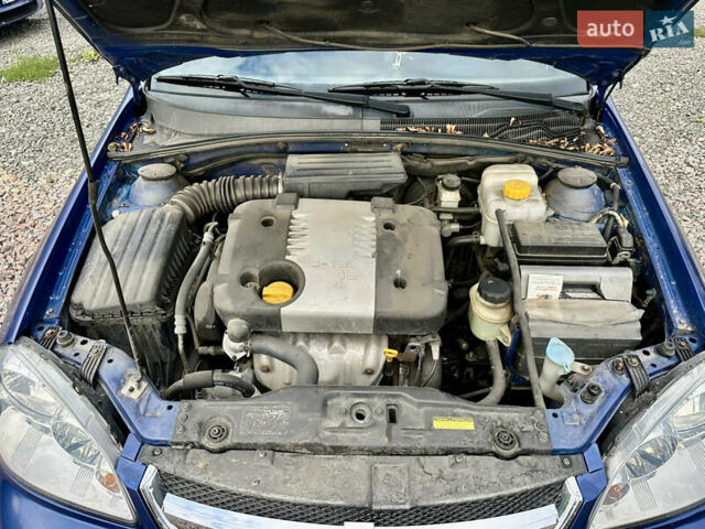 Синій Шевроле Лачетті, об'ємом двигуна 1.8 л та пробігом 186 тис. км за 4400 $, фото 19 на Automoto.ua