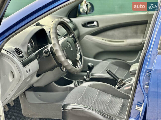 Синій Шевроле Лачетті, об'ємом двигуна 1.8 л та пробігом 186 тис. км за 4400 $, фото 12 на Automoto.ua