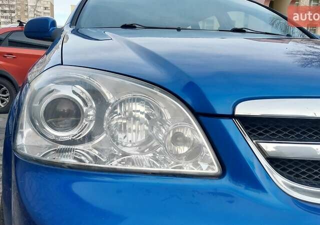 Синій Шевроле Лачетті, об'ємом двигуна 1.8 л та пробігом 221 тис. км за 5400 $, фото 1 на Automoto.ua