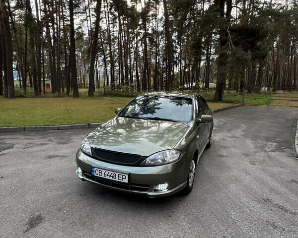 Зеленый Шевроле Лачетти, объемом двигателя 1.8 л и пробегом 280 тыс. км за 3600 $, фото 1 на Automoto.ua