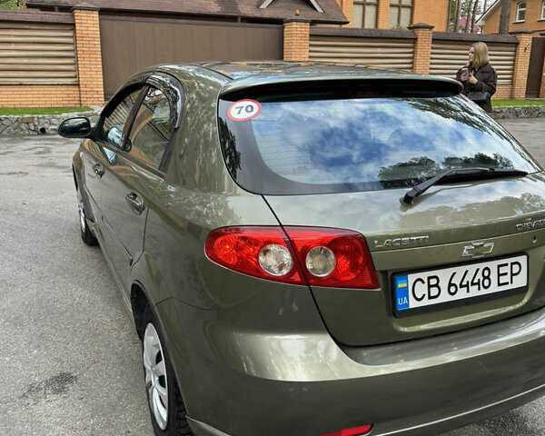 Зеленый Шевроле Лачетти, объемом двигателя 1.8 л и пробегом 280 тыс. км за 3600 $, фото 3 на Automoto.ua