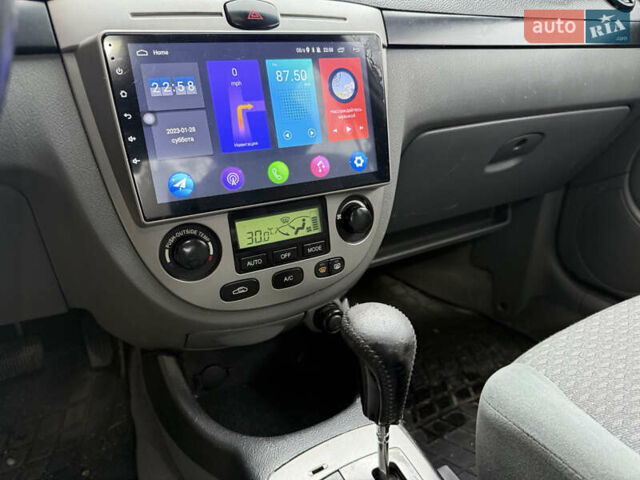 Зеленый Шевроле Лачетти, объемом двигателя 1.8 л и пробегом 280 тыс. км за 3800 $, фото 6 на Automoto.ua