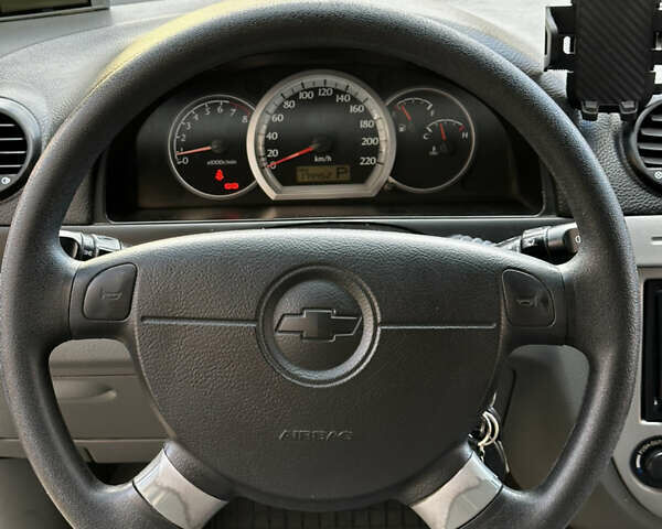 Зеленый Шевроле Лачетти, объемом двигателя 1.8 л и пробегом 174 тыс. км за 4600 $, фото 12 на Automoto.ua