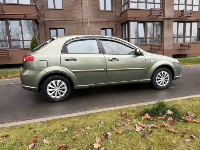 Зеленый Шевроле Лачетти, объемом двигателя 1.8 л и пробегом 275 тыс. км за 3800 $, фото 5 на Automoto.ua