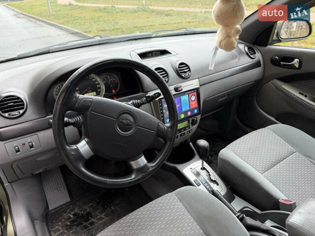 Зеленый Шевроле Лачетти, объемом двигателя 1.8 л и пробегом 280 тыс. км за 3800 $, фото 7 на Automoto.ua