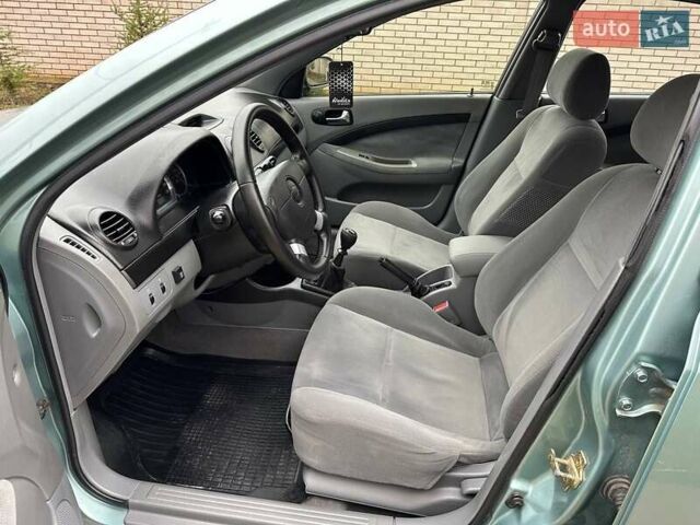 Зелений Шевроле Лачетті, об'ємом двигуна 1.8 л та пробігом 214 тис. км за 4100 $, фото 19 на Automoto.ua