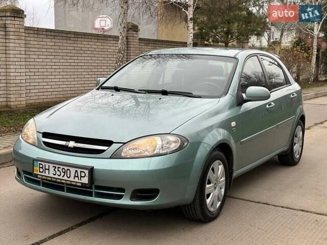 Зелений Шевроле Лачетті, об'ємом двигуна 1.8 л та пробігом 214 тис. км за 4100 $, фото 6 на Automoto.ua