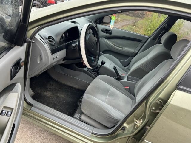 Зеленый Шевроле Лачетти, объемом двигателя 1.6 л и пробегом 190 тыс. км за 3350 $, фото 3 на Automoto.ua