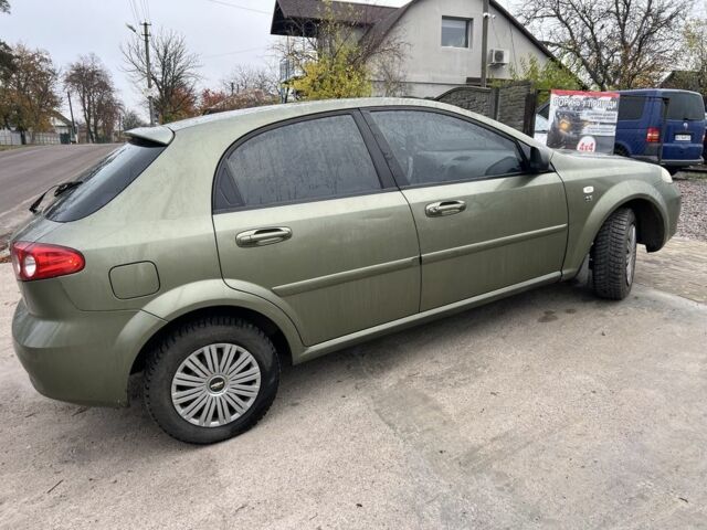 Зеленый Шевроле Лачетти, объемом двигателя 1.6 л и пробегом 190 тыс. км за 3350 $, фото 12 на Automoto.ua