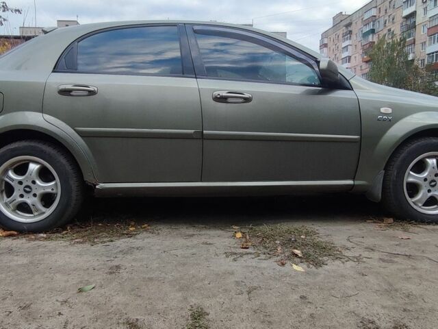 Зелений Шевроле Лачетті, об'ємом двигуна 1.8 л та пробігом 246 тис. км за 2000 $, фото 2 на Automoto.ua