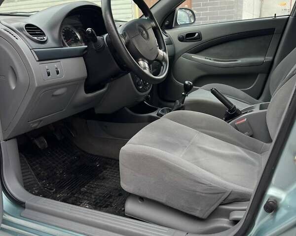 Зеленый Шевроле Лачетти, объемом двигателя 1.6 л и пробегом 180 тыс. км за 4200 $, фото 12 на Automoto.ua