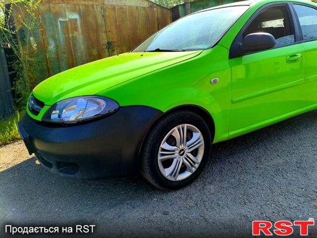 Зеленый Шевроле Лачетти, объемом двигателя 1.6 л и пробегом 5000 тыс. км за 2600 $, фото 2 на Automoto.ua