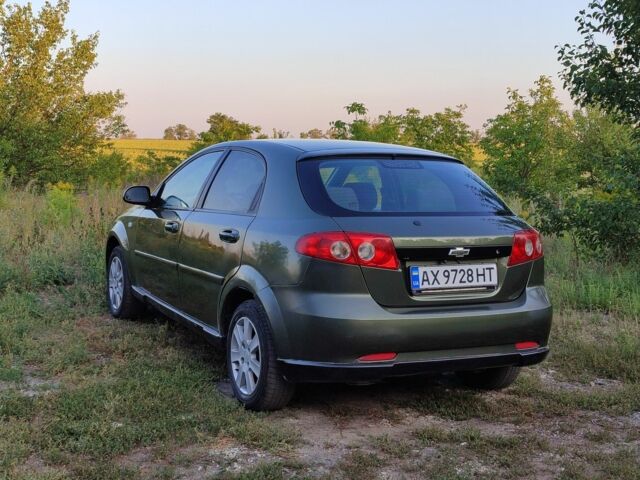 Зелений Шевроле Лачетті, об'ємом двигуна 1.6 л та пробігом 200 тис. км за 3300 $, фото 2 на Automoto.ua