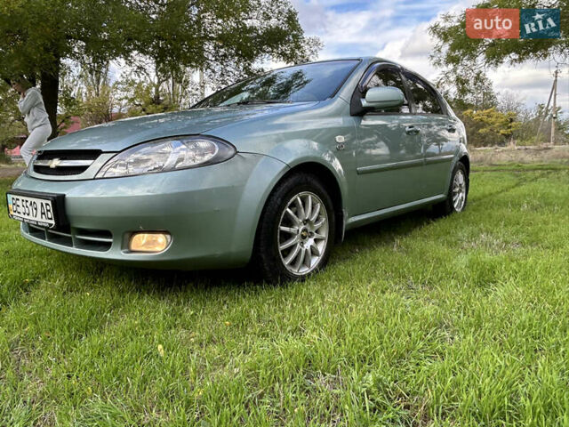 Зелений Шевроле Лачетті, об'ємом двигуна 1.8 л та пробігом 225 тис. км за 3950 $, фото 3 на Automoto.ua