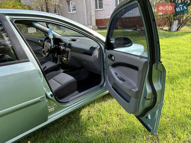 Зелений Шевроле Лачетті, об'ємом двигуна 1.8 л та пробігом 225 тис. км за 3950 $, фото 12 на Automoto.ua