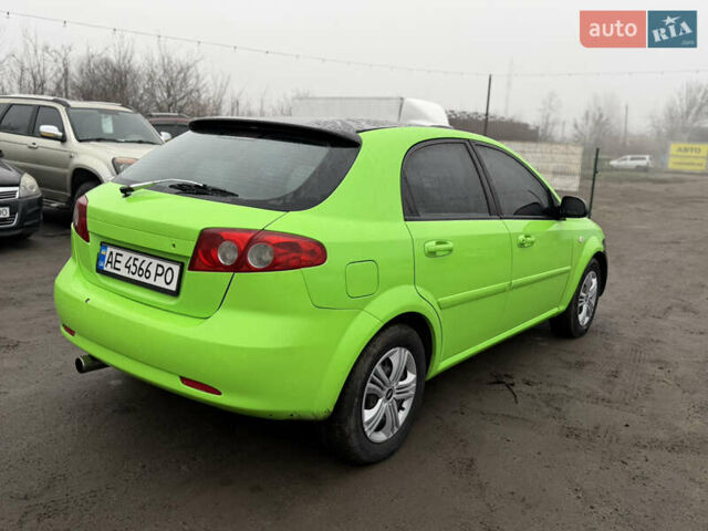 Зеленый Шевроле Лачетти, объемом двигателя 1.6 л и пробегом 350 тыс. км за 2450 $, фото 2 на Automoto.ua