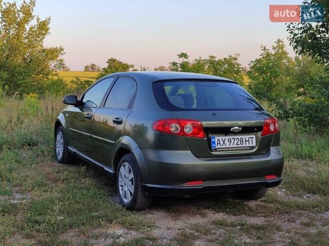 Зеленый Шевроле Лачетти, объемом двигателя 1.6 л и пробегом 200 тыс. км за 3100 $, фото 2 на Automoto.ua