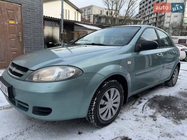 Зеленый Шевроле Лачетти, объемом двигателя 1.6 л и пробегом 180 тыс. км за 4200 $, фото 3 на Automoto.ua
